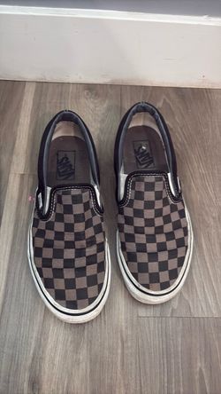 Checkered vans size 8