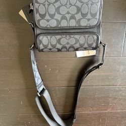 Coach sullivan cross body bag brand new