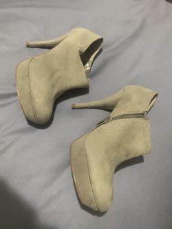 Marc Fisher bootie/heel