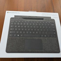 Surface Pro Signature Keyboard w/ Slim Pen 2