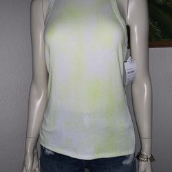 Old Navy Active Go-Dry Shirt Size M