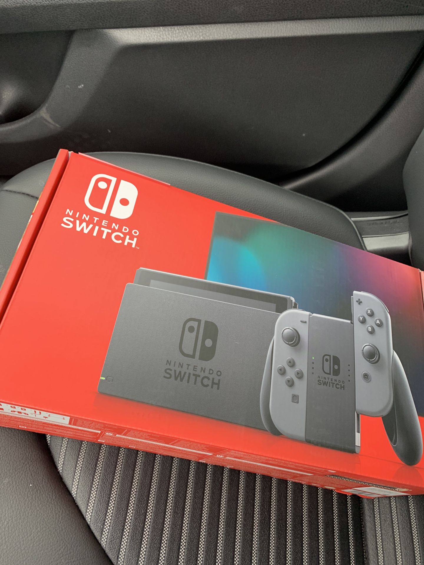 Nintendo Switch 32GB w/ Grey Joy Cons Brand New