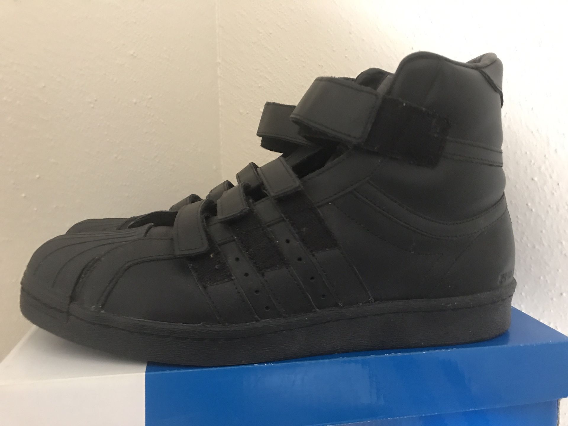 ADIDASxJUUN.j COLLAB..(Designer)