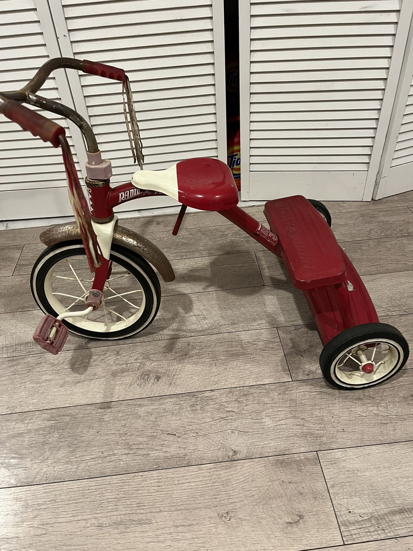 Flexible online flyer tricycle
