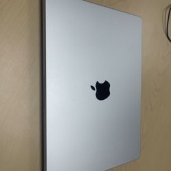 Apple MacBook Pro M2 Max
