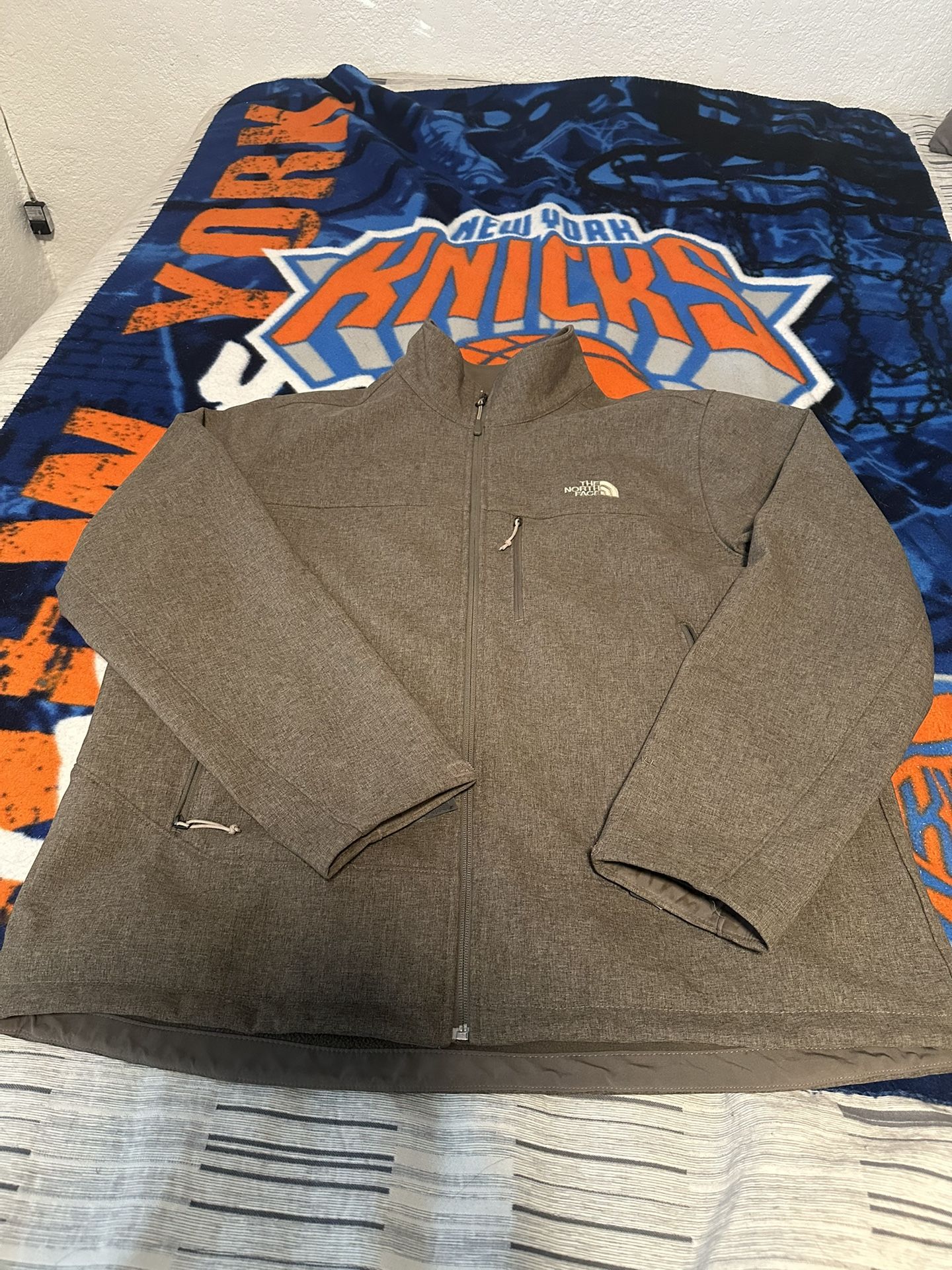 The North Face Men's Apex Bionic Jacket Size XL Windwall, Windproof - Sand/Gray