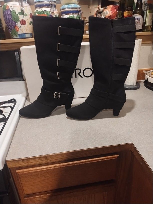Black Woman's Boots