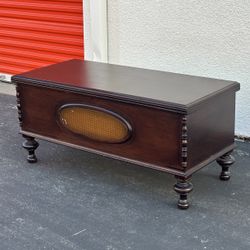 Vintage 1990’s Trunk Chest Bench w/ Opening Door Lid - Brown - Caswell Runyan 