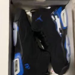 Jordan size 5Y brand new with box