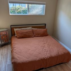 King Purple Mattress &Platform Bed Frame