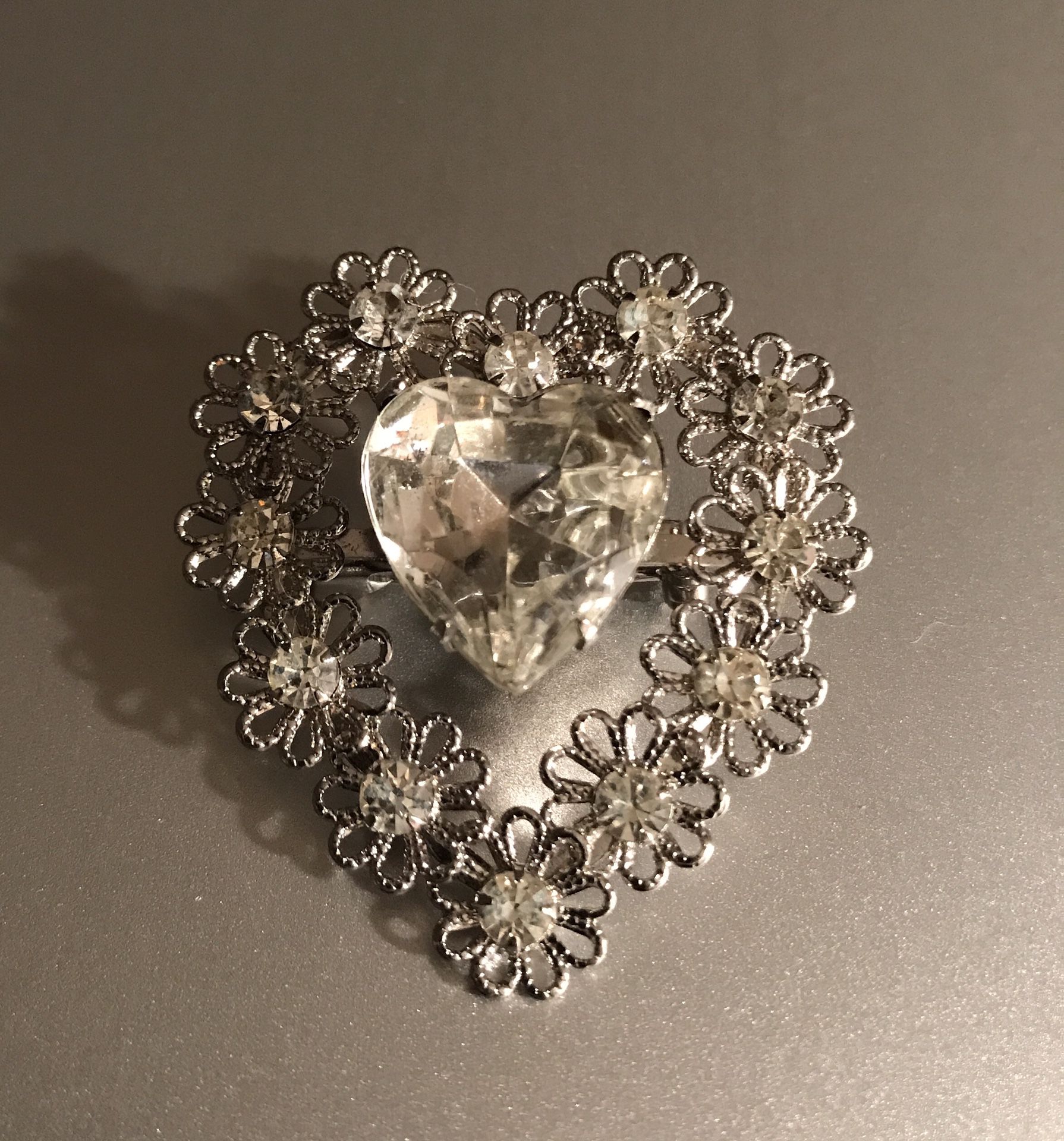 Vintage  Heart  Rhinestone Heart  Shape Center  Crystal  Brooch 