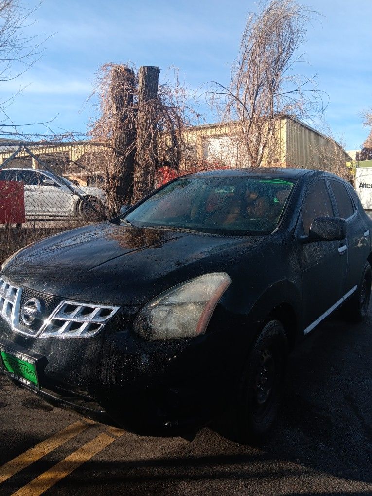 2014 Nissan Rogue Select