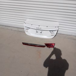 22 To 24 Kia Forte Gt Trunk Lid An Lights Center  ( Oem)
