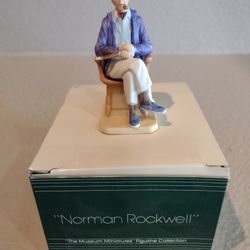 1983 Museum Figurine NORMAN ROCKWELL In Chair With Pipe In Original Box