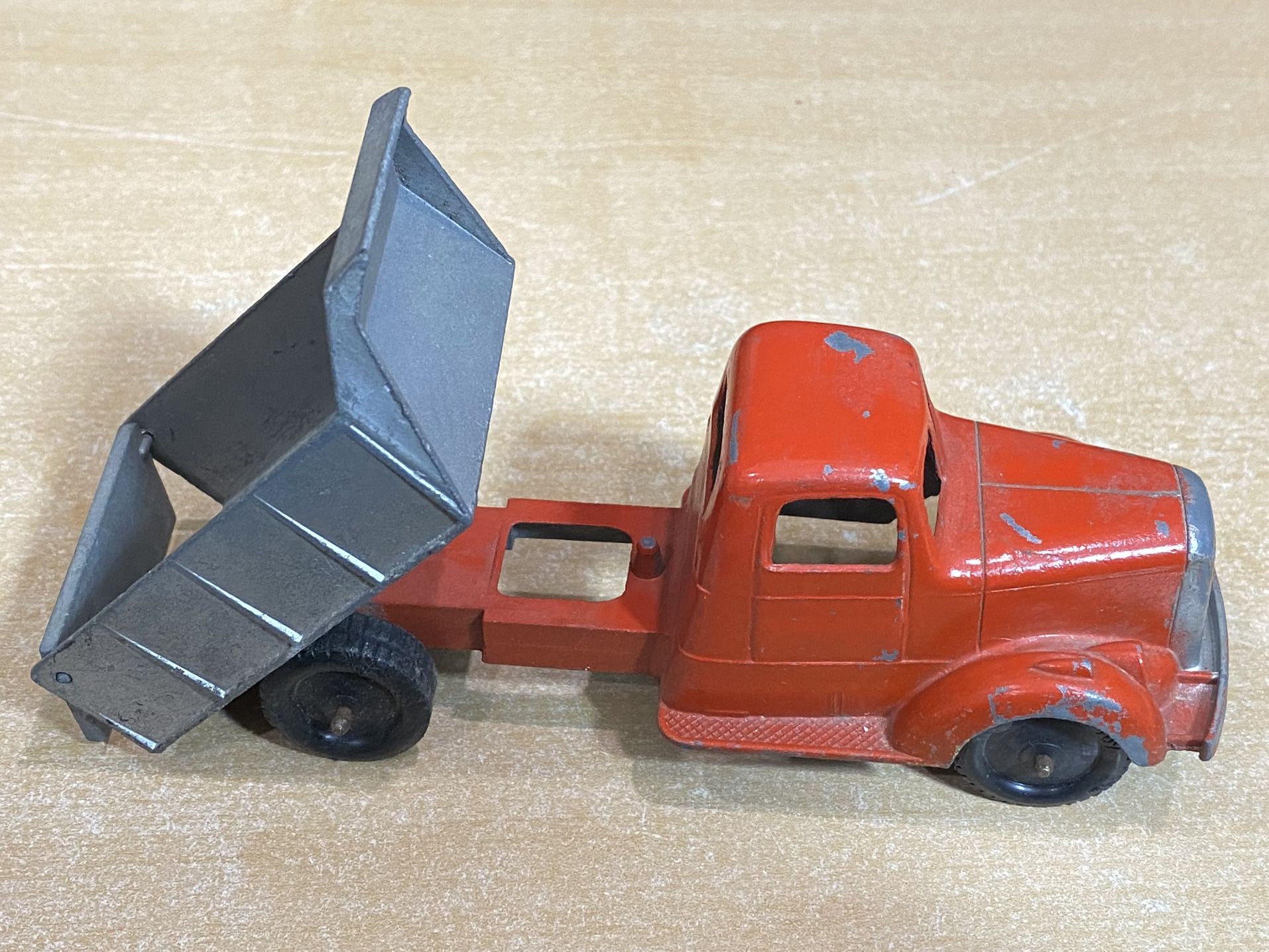 Vintage Lot of 3 Tootsie Metal Toy Trucks for Sale in Palos Hills, IL