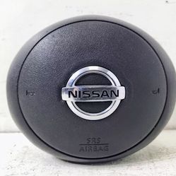 Nissan Versa Nissan Cube