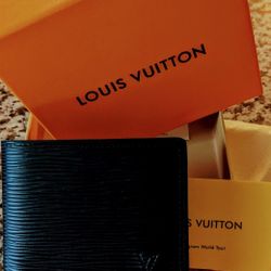 New In Box Louis Vuitton Men's Wallet Black Leather 