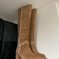 Ugg Boots Size 7.5