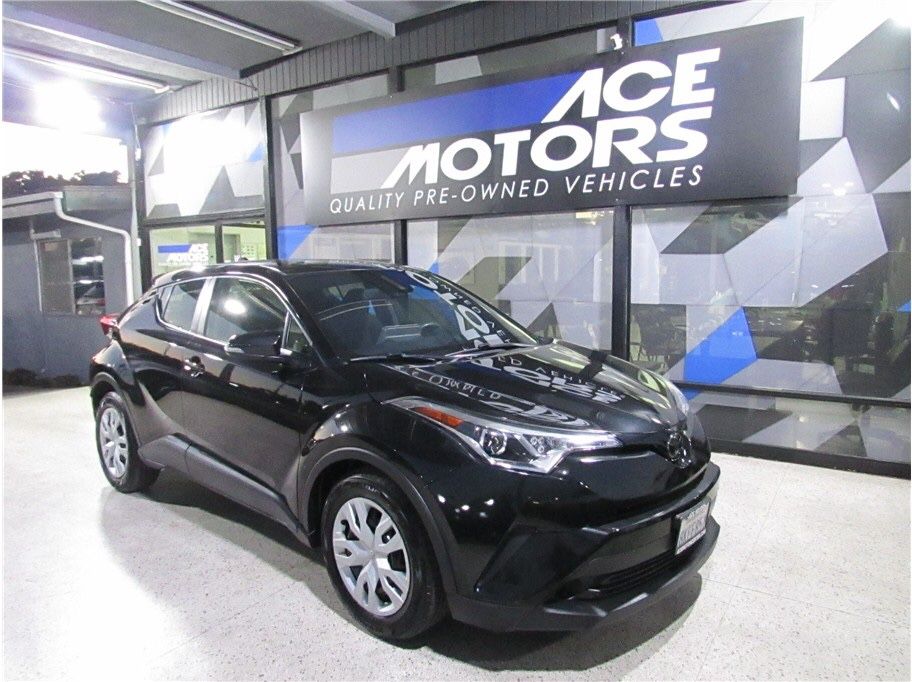 2019 Toyota C-HR LE Sport 