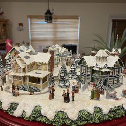 Centerpiece Holiday Wreath 