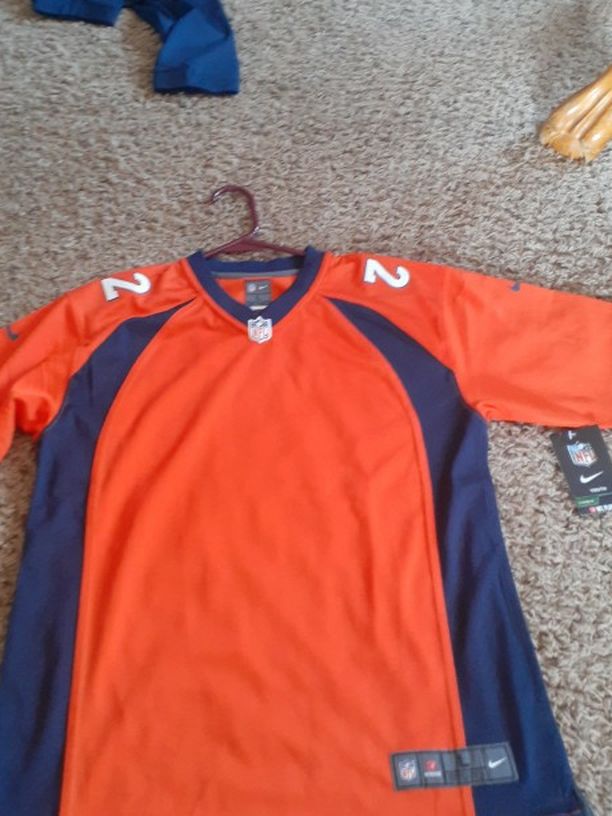 New Kids Bronco "NIKE" Jersey Size Kids Large 14/16