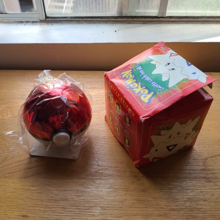 pokemon pokeball with gold card Limited Edition Red 23K Plated Pikachu #25 Trading in Novelty Toys Ultra Ball is strong It finally happened!! I