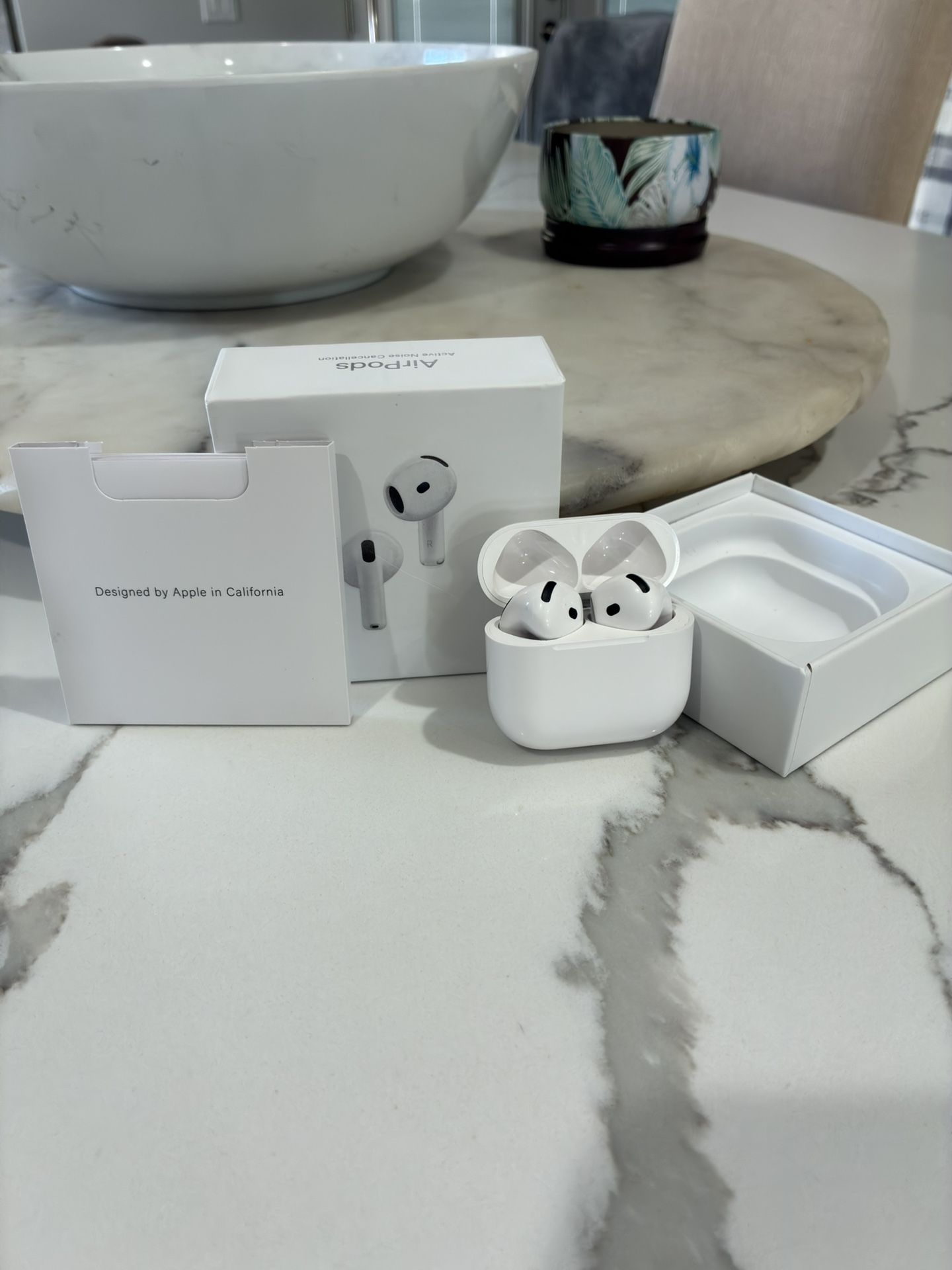 Airpods 4