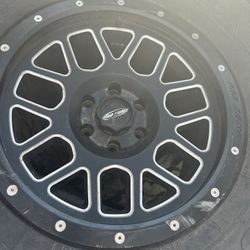 Pro Comp 37x12.50 R18 