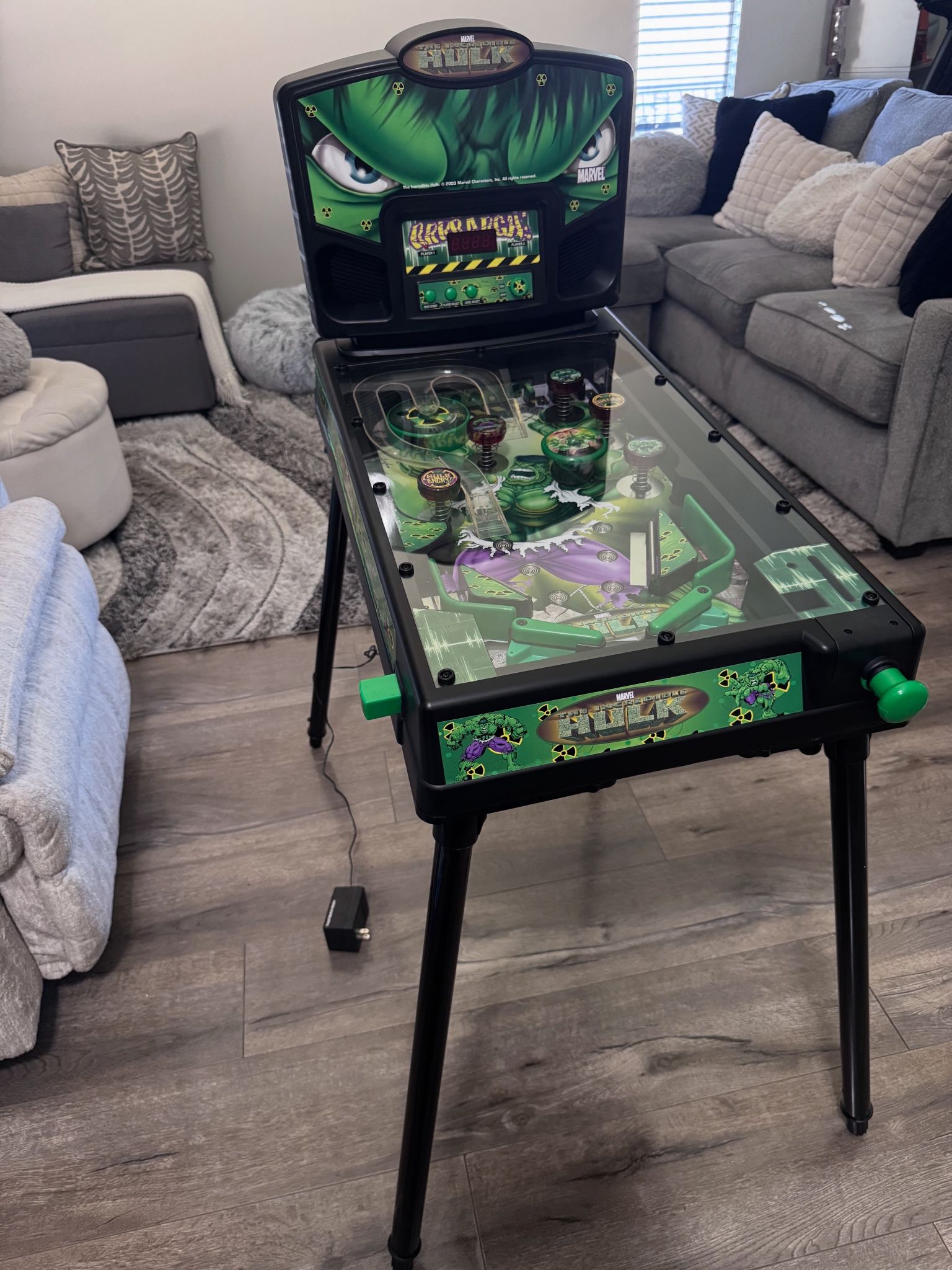 The Hulk Pinball Machine 