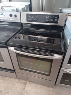 LG STAINLESS STEEL ELECTRIC GLASSTOP STOVE