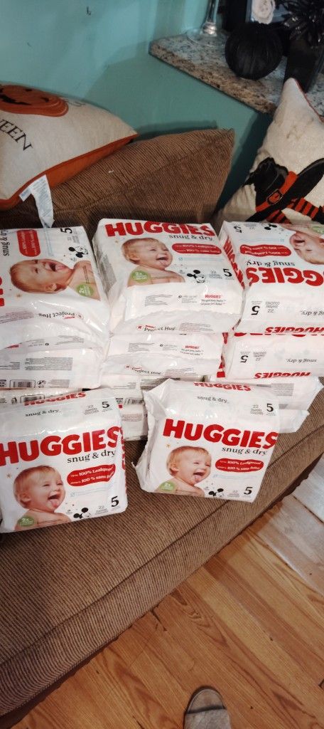 Diapers Huggies Size 5