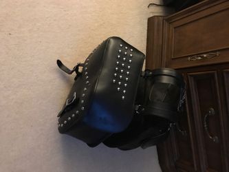 Nice set of saddle bags for motorcycle