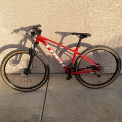 2020 Trek Marlin 7