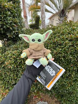 Grogu Star Wars Shoulder Plush , It talks too !! Brand New !