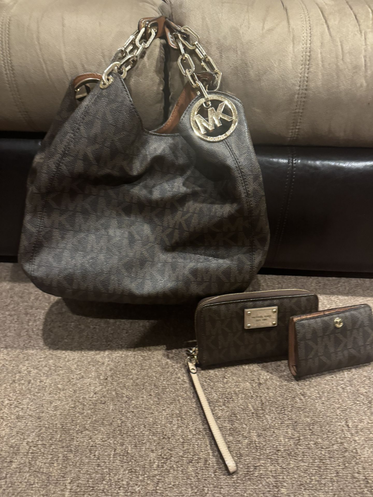 Michael Kors Purse And Wallet Set