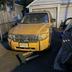 Ford Escape For Parts Or Take It As Is 
