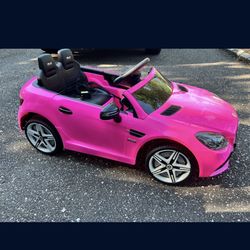 Aosom Mercedes SLC 300 Kids Electric Ride on Car. Remote Control 12V Battery Powered  W/ Music, Lights, Suspension 