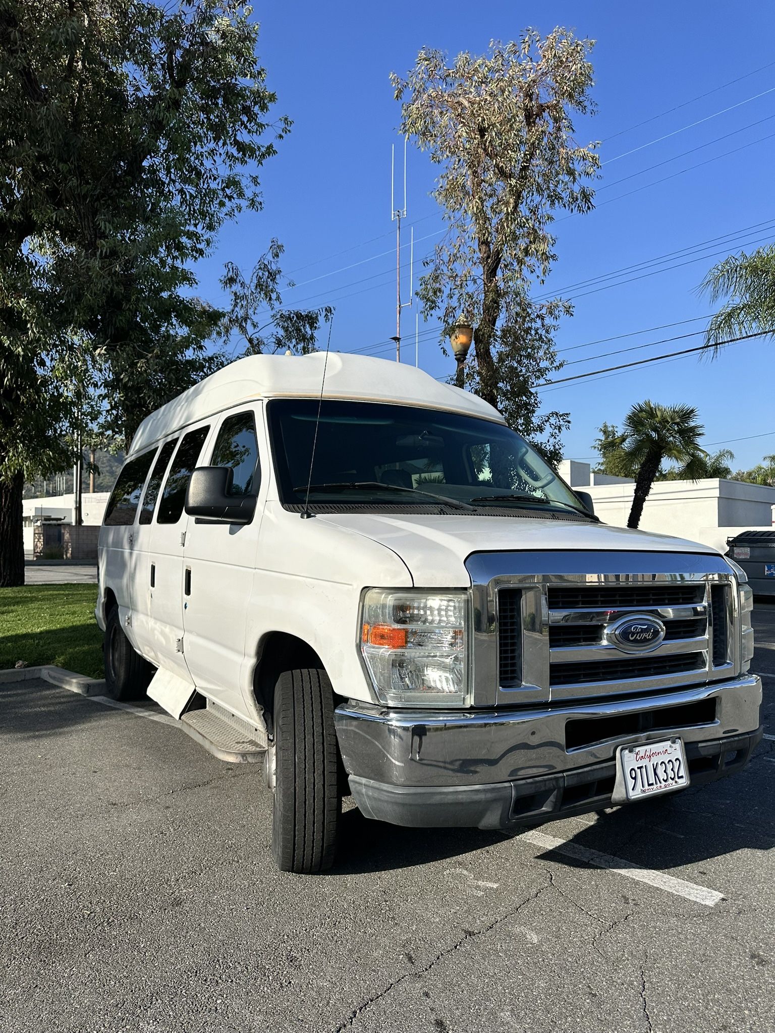2012 Ford E-150