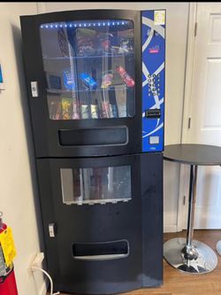 Combo vending machine