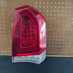2015 TO 2023. Chrysler 300 PASSENGER TAIL LAMP LED