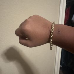 10k Gold Chainmail Bracket 