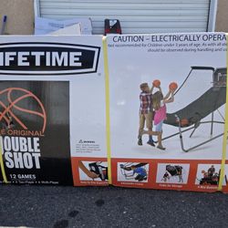 Lifetime Double Shot Basketball Game