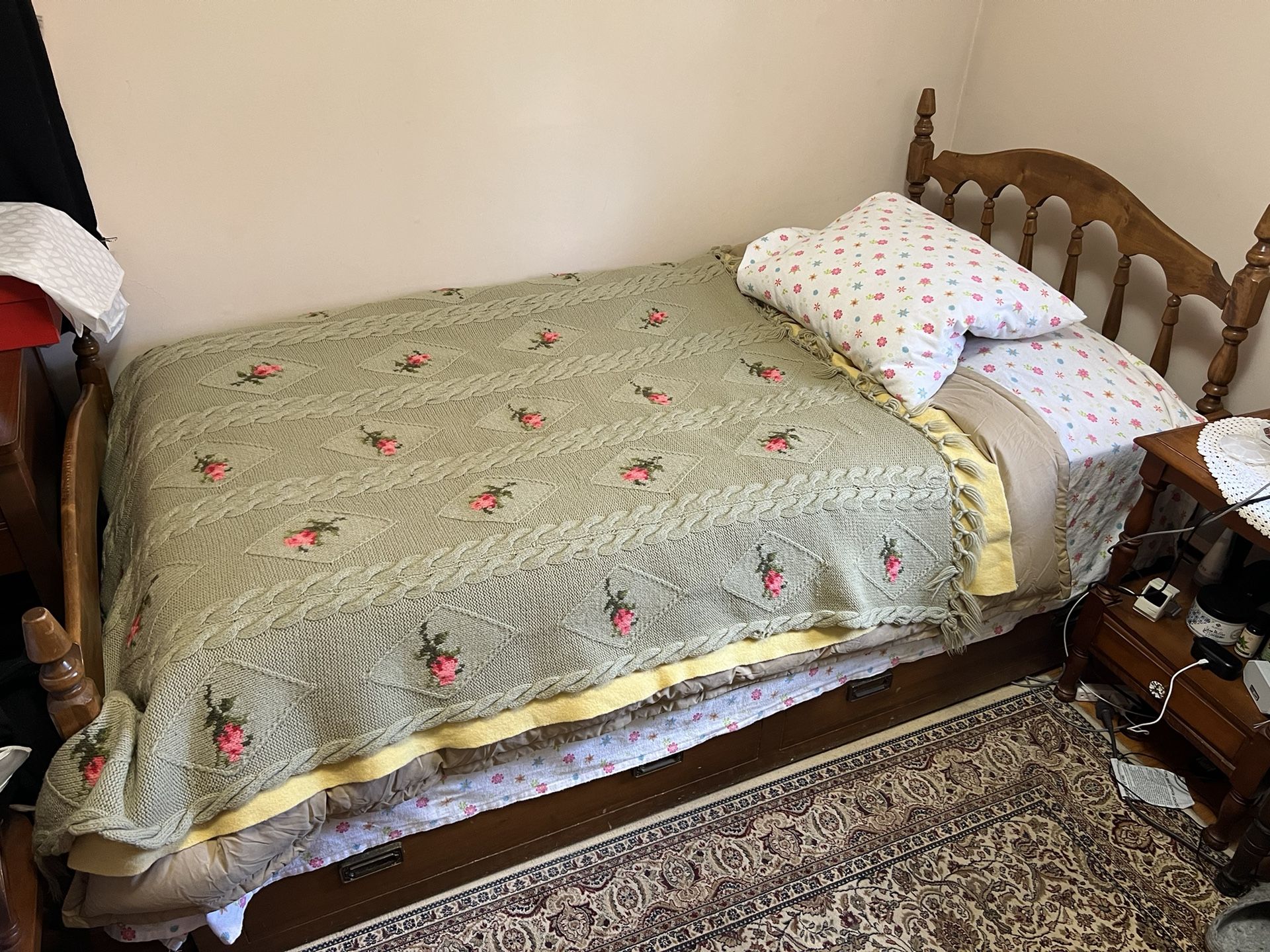 Vintage French Country Provincial Trundle Bed, Solid Wood