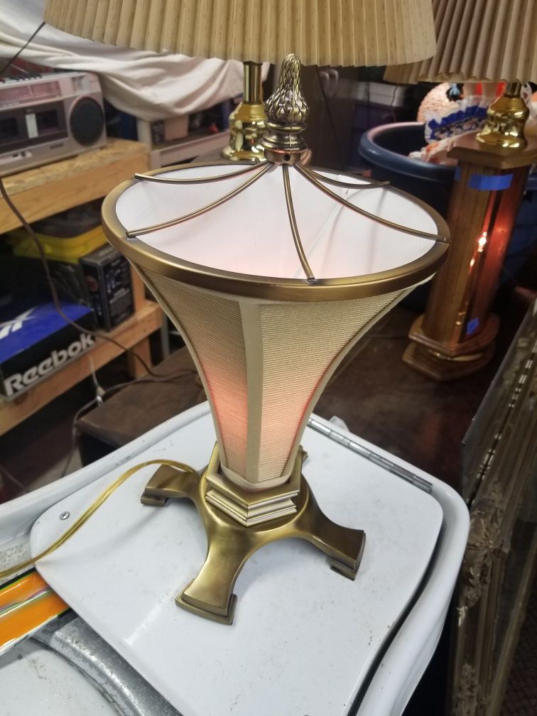 Vintage Brass Night Light Lamp 15H x 8.5w