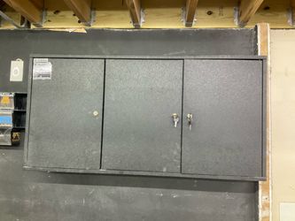 Tool cabinet
