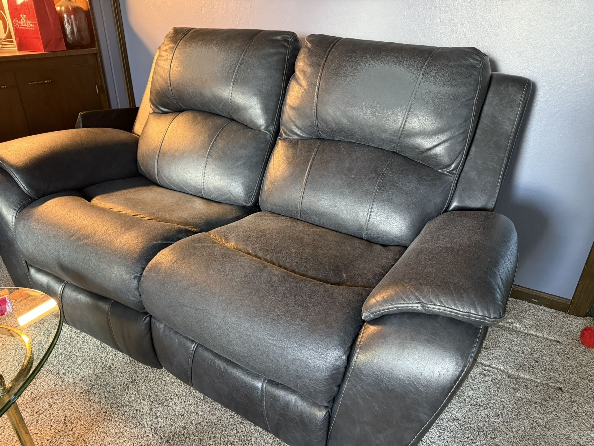 Reclining Loveseat - Great Condition!