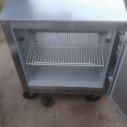 2023 UCR27A Beverage Air Cooler 