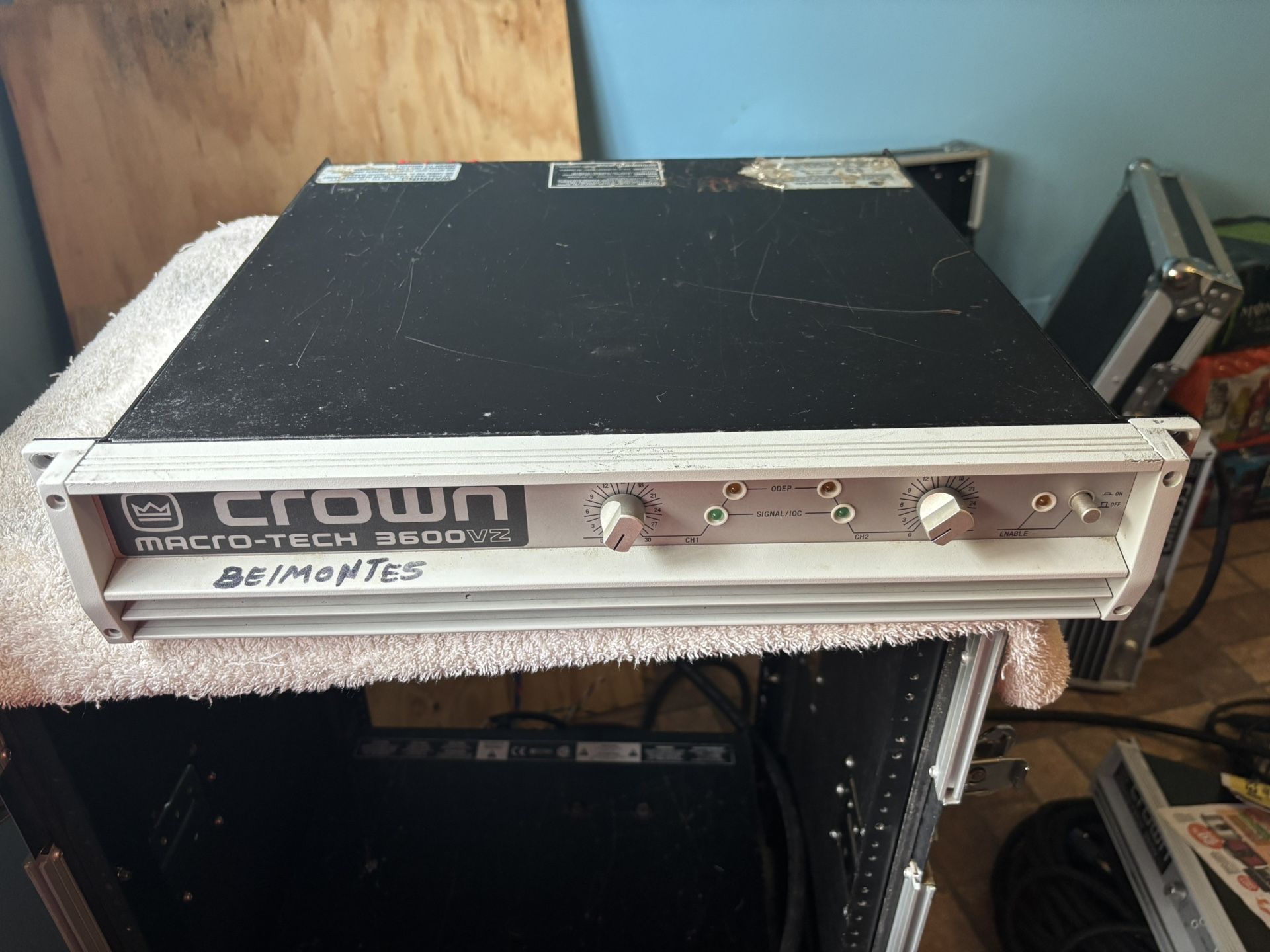 Amplifier Crown Macro Tech