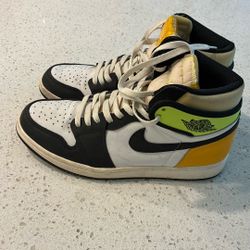 Jordan 1 Volt 