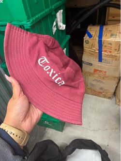 Bucket hat